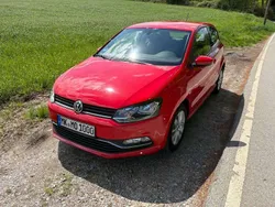 Rot Gebraucht 2015 VW Polo Comfortline Limousine | 7.000 € (Guter Preis)
