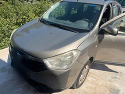 Braun Gebraucht 2013 Dacia Lodgy Van / Kleinbus | 3.000 €