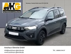Grau Neu 2024 Dacia Jogger Expression Limousine | 26.880 € (Fairer Preis)