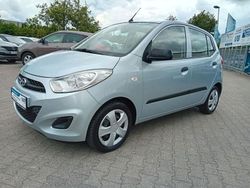 Silber Gebraucht 2012 Hyundai i10 Edition Kleinwagen | 5.999 € (Teuer)