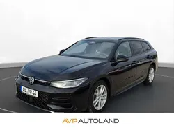 Schwarz Gebraucht 2024 VW Passat R-line Kombi | 47.970 € (Fairer Preis)
