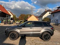 Grau Gebraucht 2018 Land Rover Range Rover evoque Limousine | 29.900 € (Teuer)