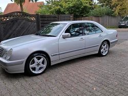 Silber Gebraucht 2000 Mercedes E240 Limousine | 5.999 € (Teuer)
