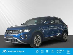 Ravennablau metallic Neu 2025 VW T-Roc Style SUV | 43.675 € (Teuer)
