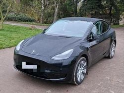 Schwarz Gebraucht 2023 Tesla Model Y Standard Range SUV | 29.999 € (Superpreis)