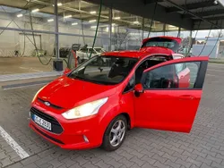 Rot Gebraucht 2012 Ford B-MAX Trend Van / Kleinbus | 5.200 € (Fairer Preis)
