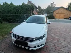 Weiß Gebraucht 2016 VW Passat Comfortline Kombi | 9.000 € (Teuer)