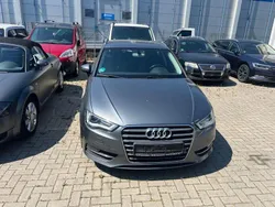 Grau Gebraucht 2015 Audi A3 Sportback Limousine | 10.659 € (Guter Preis)