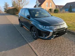 Schwarz Gebraucht 2019 Mitsubishi Outlander Active SUV | 18.600 € (Fairer Preis)