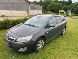 Grau Gebraucht 2012 Opel Astra Design Edition Kombi | 5.000 € (Fairer Preis)