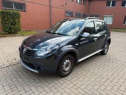 Grau Gebraucht 2010 Dacia Sandero Stepway Kleinwagen | 2.990 € (Fairer Preis)