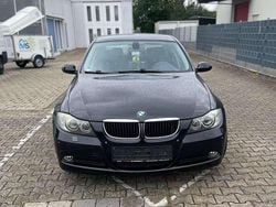 Schwarz Gebraucht 2007 BMW 318 Limousine | 2.800 € (Superpreis)