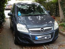 Blau Gebraucht 2009 Opel Zafira Edition Van / Kleinbus | 2.350 € (Fairer Preis)