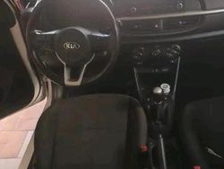 Weiß Gebraucht 2018 Kia Picanto 2 Kleinwagen | 6.000 €