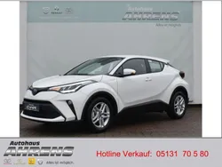 Schneeweiß Gebraucht 2022 Toyota C-HR SUV | 29.150 € (Teuer)