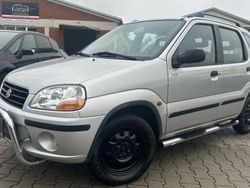 Silber Gebraucht 2002 Suzuki Ignis Club SUV | 3.999 € (Fairer Preis)