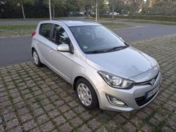Grau Gebraucht 2014 Hyundai i20 Trend Kleinwagen | 5.600 € (Guter Preis)