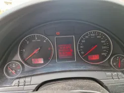 Schwarz Gebraucht 2002 Audi A4 Kombi | 3.000 € (Teuer)