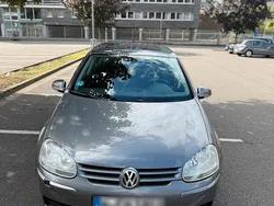 Silber Gebraucht 2008 VW Golf V Limousine | 3.000 € (Etwas zu teuer)