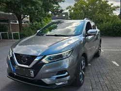 Grau Gebraucht 2017 Nissan Qashqai Tekna+ SUV | 14.499 € (Fairer Preis)