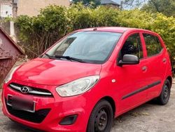 Rot Gebraucht 2011 Hyundai i10 Kleinwagen | 2.250 € (Fairer Preis)