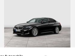 Schwarz Gebraucht 2025 BMW 330 Shadowline Limousine | 47.240 € (Fairer Preis)