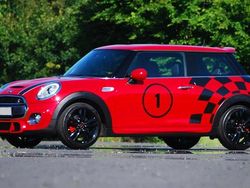 Rot Gebraucht 2016 Mini John Cooper Works Coupé Sport Coupé | 17.900 €