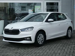 Candy weiß Neu 2025 Skoda Fabia Selection Kleinwagen | 16.890 € (Superpreis)