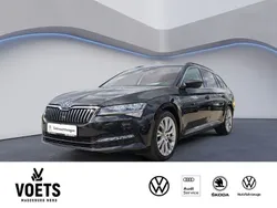 Schwarz Gebraucht 2022 Skoda Superb Ambition Kombi | 29.288 € (Fairer Preis)