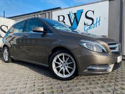 Grau Gebraucht 2013 Mercedes B180 Urban Van / Kleinbus | 11.990 € (Fairer Preis)