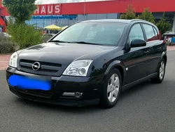 Schwarz Gebraucht 2003 Opel Signum Kombi | 1.499 € (Fairer Preis)