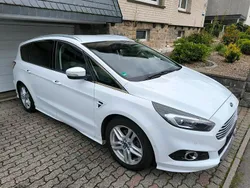 Weiß Gebraucht 2016 Ford S-MAX S Van / Kleinbus | 18.000 € (Fairer Preis)