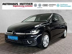 Deep black perleffekt (metallic) Gebraucht 2023 VW Polo Style Limousine | 24.490 € (Etwas zu teuer)
