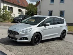 Silber Gebraucht 2018 Ford S-MAX S Van / Kleinbus | 12.990 € (Fairer Preis)
