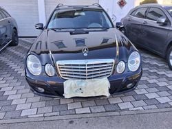 Blau Gebraucht 2008 Mercedes E220 Limousine | 2.998 € (Guter Preis)