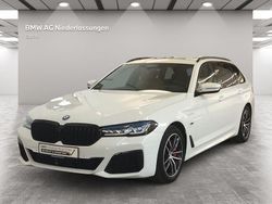 Weiß Gebraucht 2023 BMW 530e M Sport Kombi | 44.400 € (Teuer)