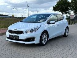 Weiß Gebraucht 2017 Kia Ceed Limousine | 11.999 € (Fairer Preis)