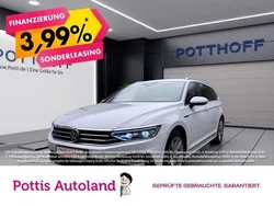 Weiss Gebraucht 2023 VW Passat Business Kombi | 28.777 € (Superpreis)