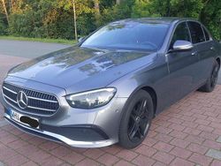 Grau Gebraucht 2022 Mercedes E200 Avantgarde Limousine | 34.000 € (Fairer Preis)