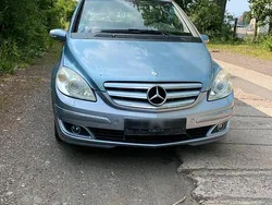Silber Gebraucht 2007 Mercedes B200 Van / Kleinbus | 3.100 € (Superpreis)