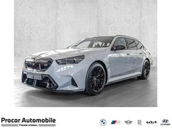 Grau Neu 2025 BMW M5 Performance Kombi | 151.727 € (Fairer Preis)