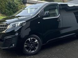 Schwarz Gebraucht 2020 Opel Zafira Life Van | 33.900 € (Teuer)