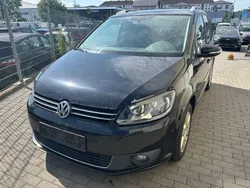 Schwarz Gebraucht 2014 VW Touran Life Van / Kleinbus | 5.999 € (Fairer Preis)