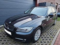 Schwarz Gebraucht 2010 BMW 318 Lifestyle Kombi | 3.950 €