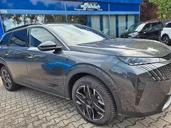 Grau Gebraucht 2025 Peugeot 5008 GT Van / Kleinbus | 43.690 € (Fairer Preis)