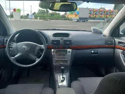 Grün Gebraucht 2006 Toyota Avensis Executive Kombi | 2.500 € (Guter Preis)