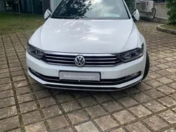 Weiß Gebraucht 2018 VW Passat Highline Limousine | 22.000 €