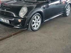 Schwarz Gebraucht 2004 Mini Cooper S Kleinwagen | 3.150 €