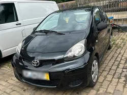Schwarz Gebraucht 2009 Toyota Aygo Kleinwagen | 1.700 € (Guter Preis)