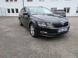Schwarz Gebraucht 2018 Skoda Octavia Style Kombi | 9.800 € (Guter Preis)